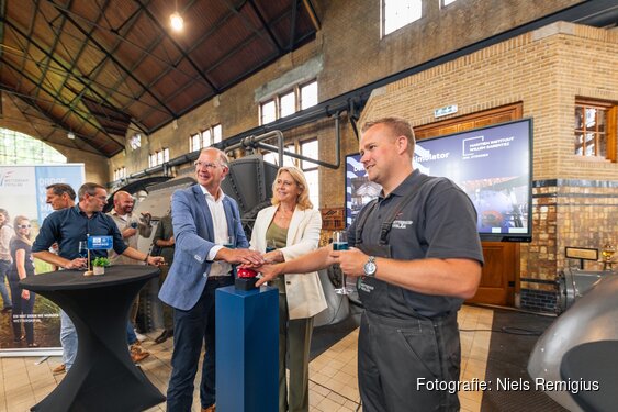 Woudagemaal leidt stokers en machinisten op met nieuwe virtuele simulator