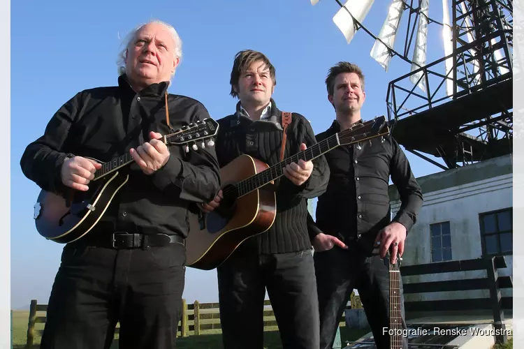Gurbe Douwstra, Marcel Smit en Piter Wilkens met Frisicana in de Hege Fonnen