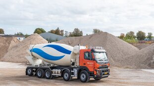 IJB Mortel neemt nieuwe betoncentrale in Lelystad in gebruik