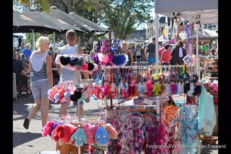 Caribische zomermarkt met optreden Caribische Brassband in Lemmer