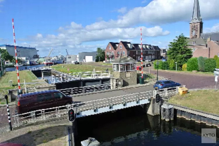 Riensluis brug Lemmer minder vaak open