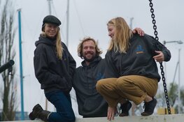 It giet oan: viertal zeilt hartje winter de Elfstedentocht voor Enkhuizer SailWise