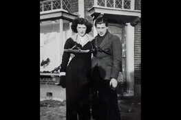 Obe Volbeda schenkt Elfstedenkruisje vader aan expositie Woudagemaal