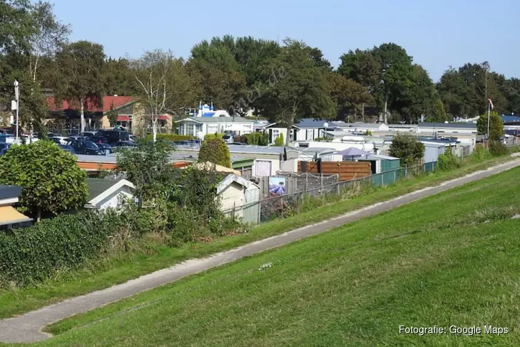 Raad stemt in met erfpacht om toeristische invulling camping Lemmer te borgen
