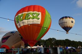 Veel publiek bij eerste dag van Friese ballonfeesten