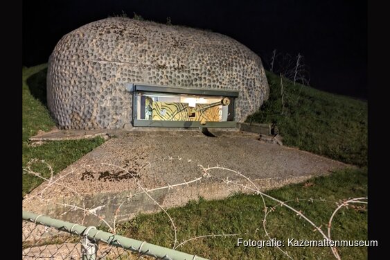 Zonder licht zie je niks, een nachtelijke reis door het Kazemattenmuseum