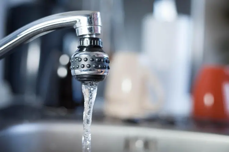 Steeds meer Lemsters kiezen voor waterontharder: “Het verschil merk je elke dag”