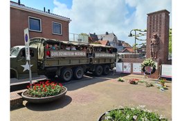 Tulpen- en monumententours van Oorlogsmuseum Medemblik van start!